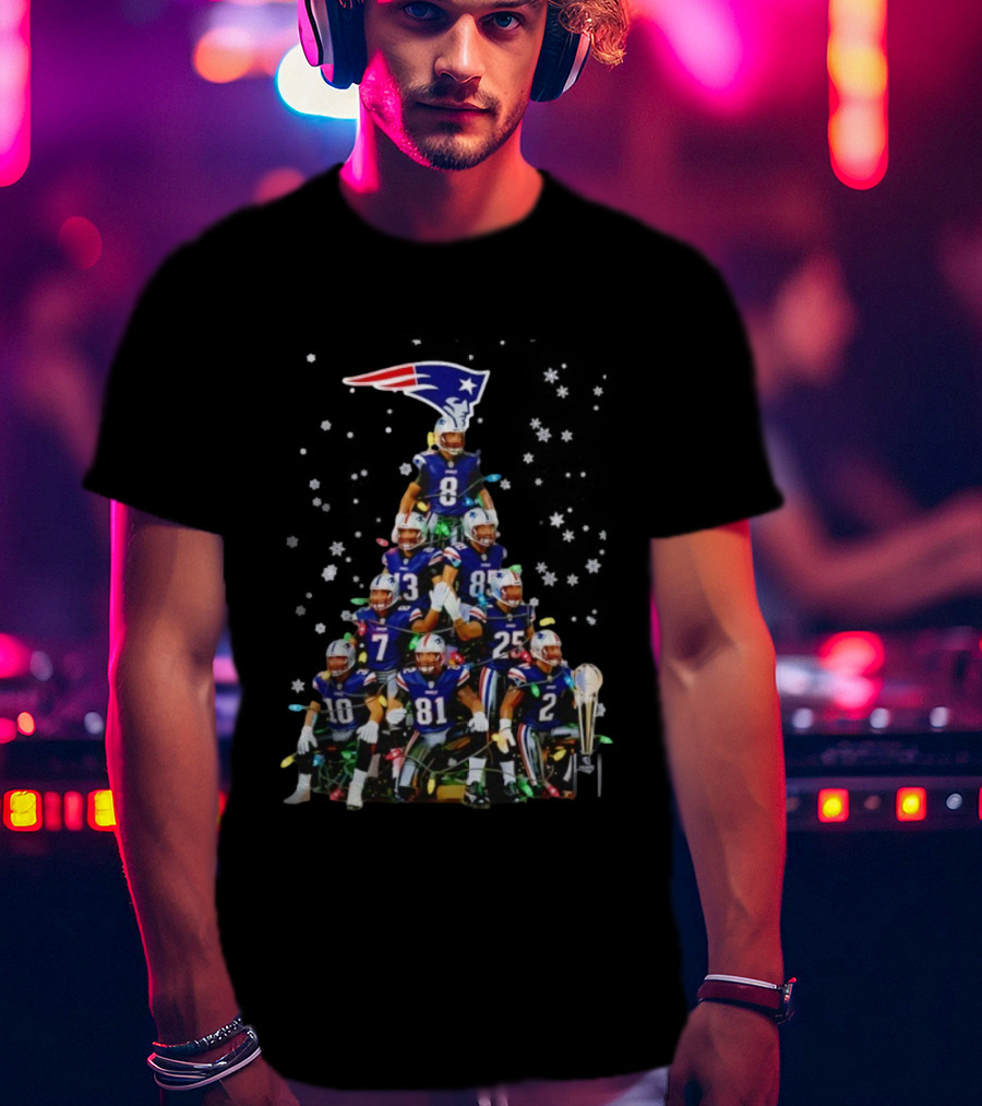 New England Patriots Players Tree With Christmas Lights And Trophy T-Shirt
