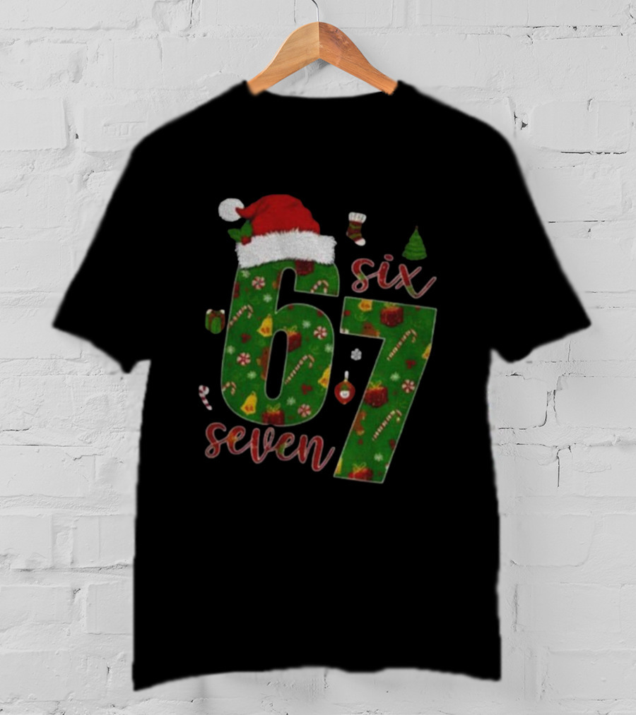 6 7 Meme Viral TikTok Trend Santa Hat Christmas Six Seven T-Shirt