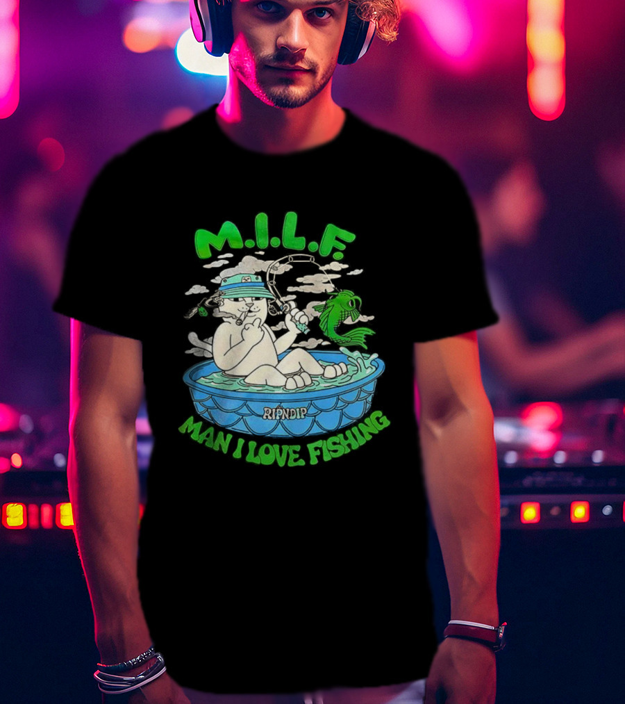 M.I.L.F Man I Love Fishing Cat In Boat Fun Design T-Shirt