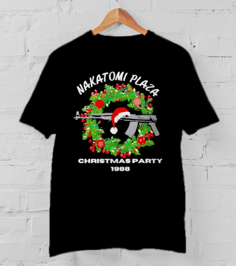 Nakatomi Plaza Christmas Party 1988 Wreath Rifle Santa Hat T-Shirt