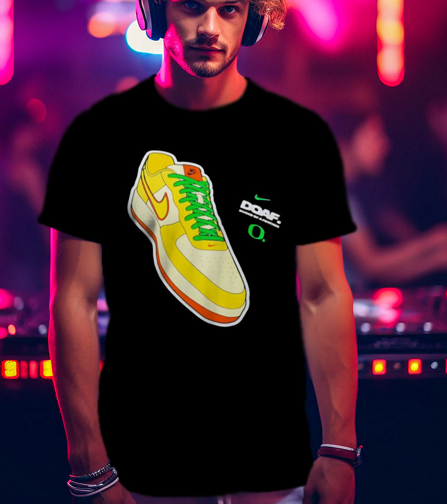 Oregon Ducks DOAF Hatched Heat Nike Sneaker T-Shirt