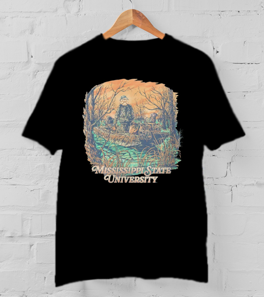 Mississippi State University Bully Duck Hunt Scene With Dog And Forest T-Shirt