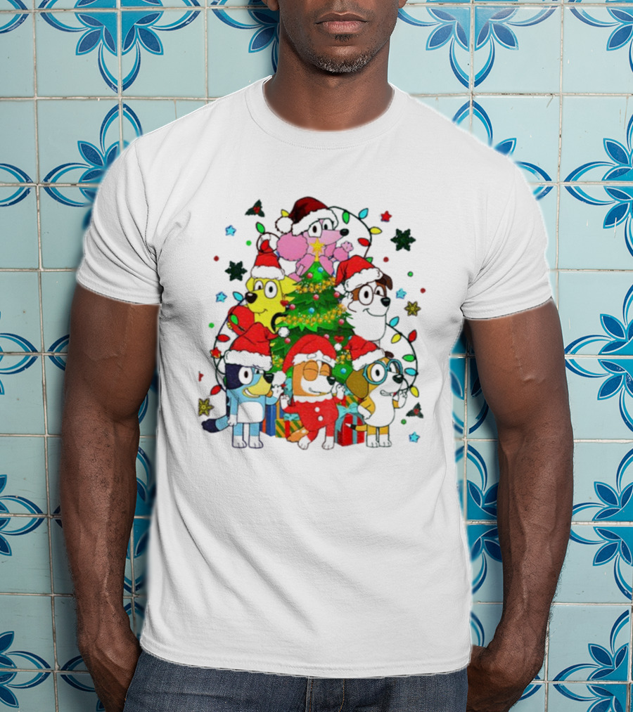 Bluey And Friends Christmas Tree Santa Hats Festive Lights T-Shirt