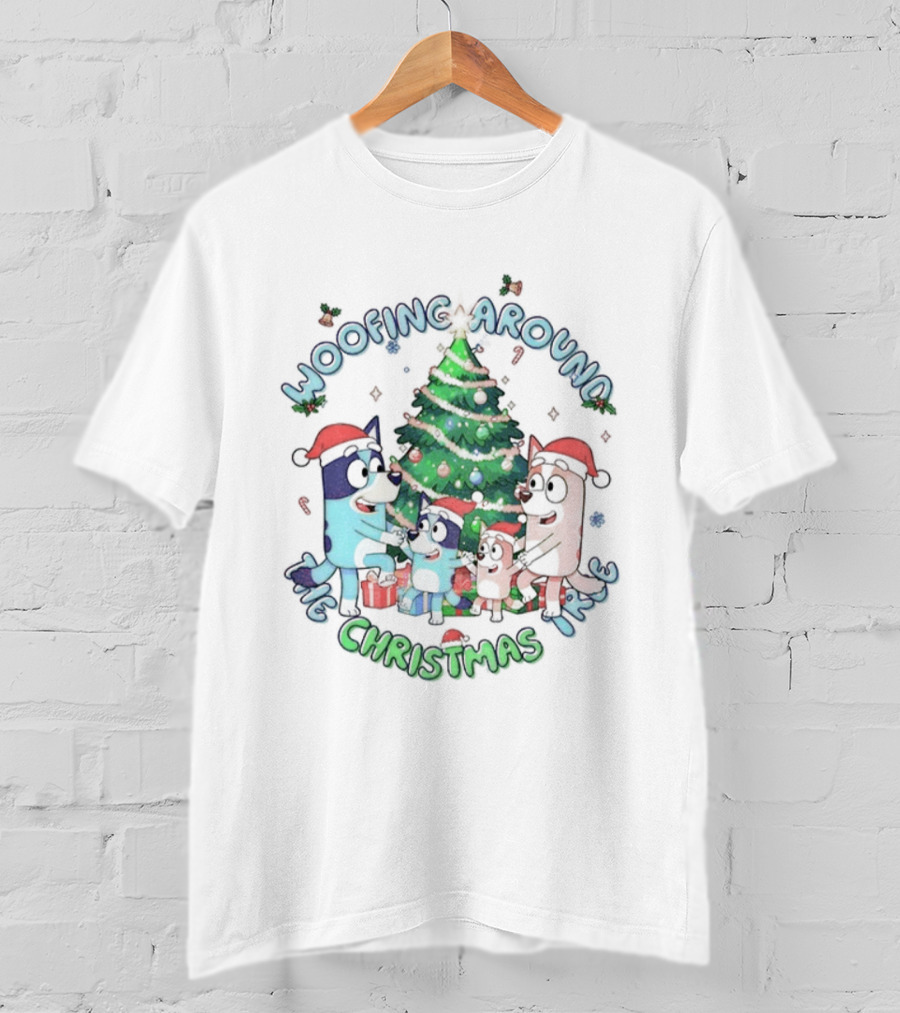Bluey Family Woofing Around Christmas Tree Santa Hat Merry Christmas T-Shirt