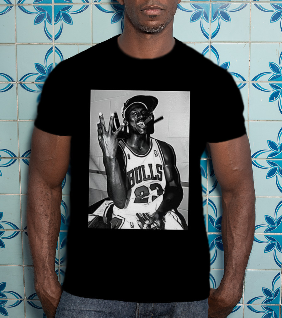 Chicago Bulls Michael 23 Cigar Celebration 4x Champions T-Shirt