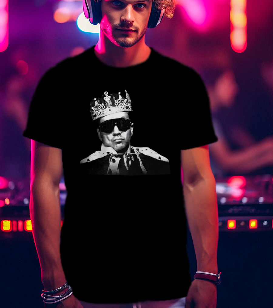 Vandy King Josh Snead Vanderbilt Commodores Iconic Crowned Portrait T-Shirt