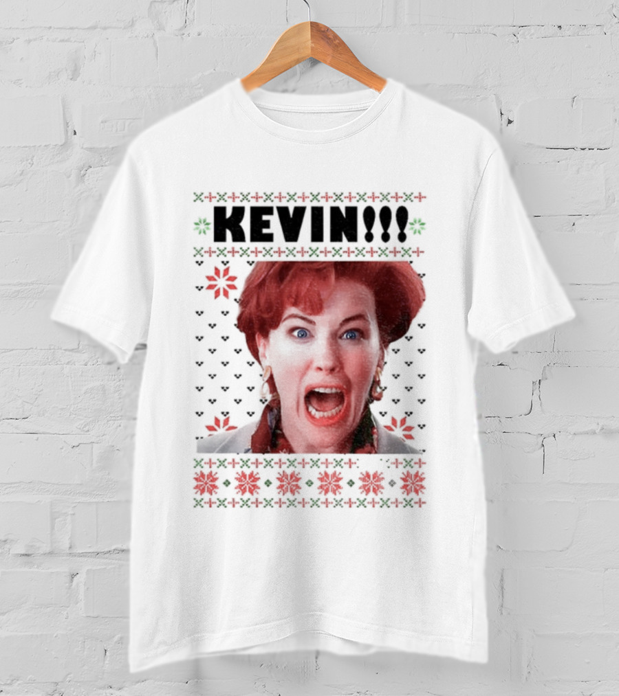 Kate McCallister Kevin Home Alone Movie Christmas Scene T-Shirt