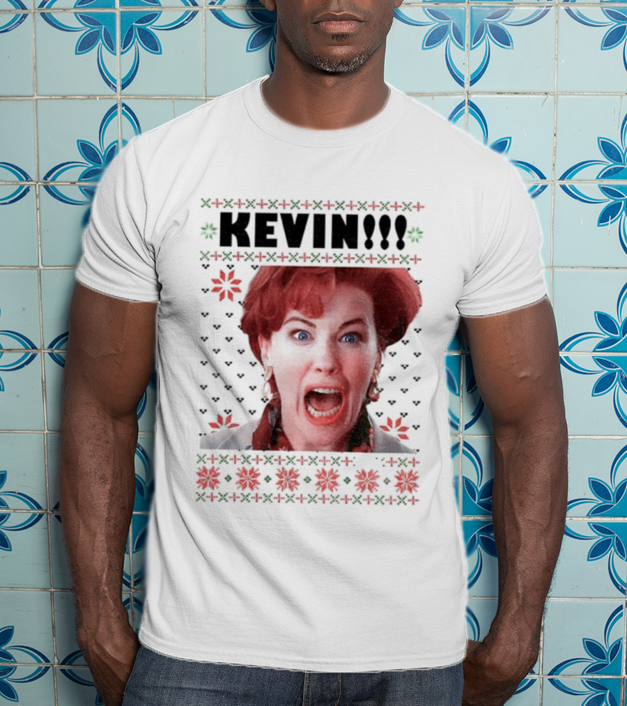 Kate McCallister Kevin Home Alone Movie Christmas Scene T-Shirt