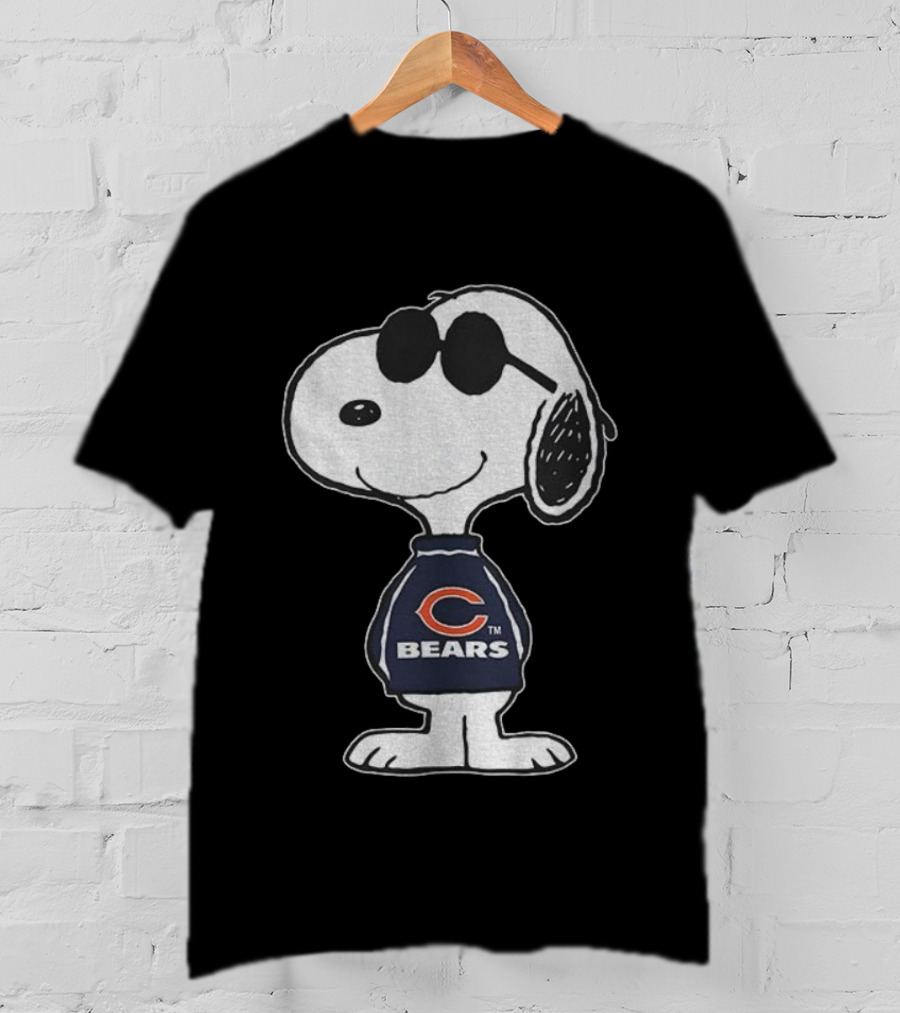 Peanut Snoopy Chicago Bears Football NFL 2025 T-Shirt