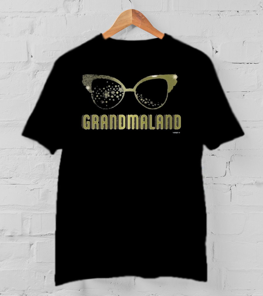 StarKid VHS Christmas GrandmaLand Retro Glasses T-Shirt