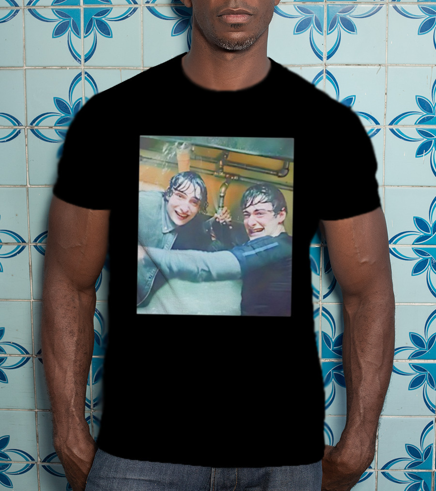 Mr Whatsit Will And Mike Stranger Things Photo Funny Wet Sink Scene T-Shirt