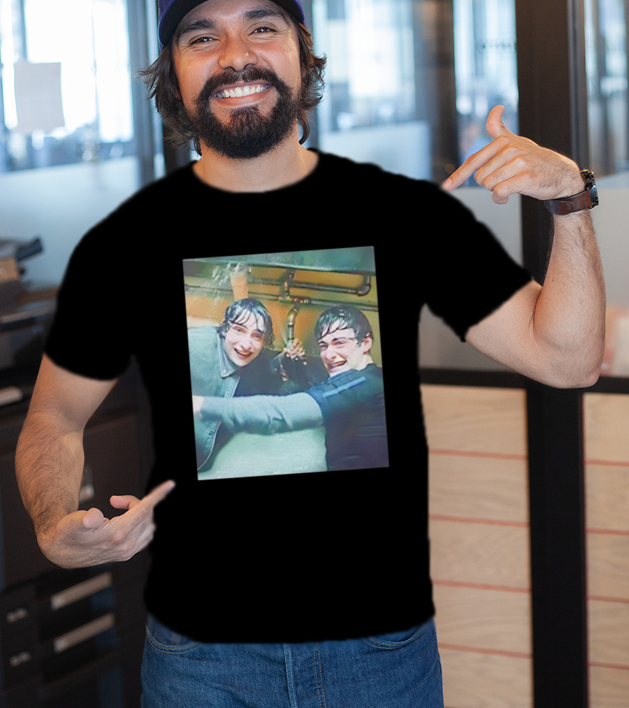 Mr Whatsit Will And Mike Stranger Things Photo Funny Wet Sink Scene T-Shirt