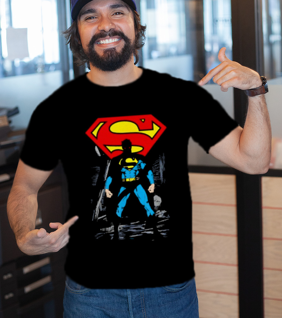 Superman Emblem Dark Alley Scene Heroic Mystery T-Shirt