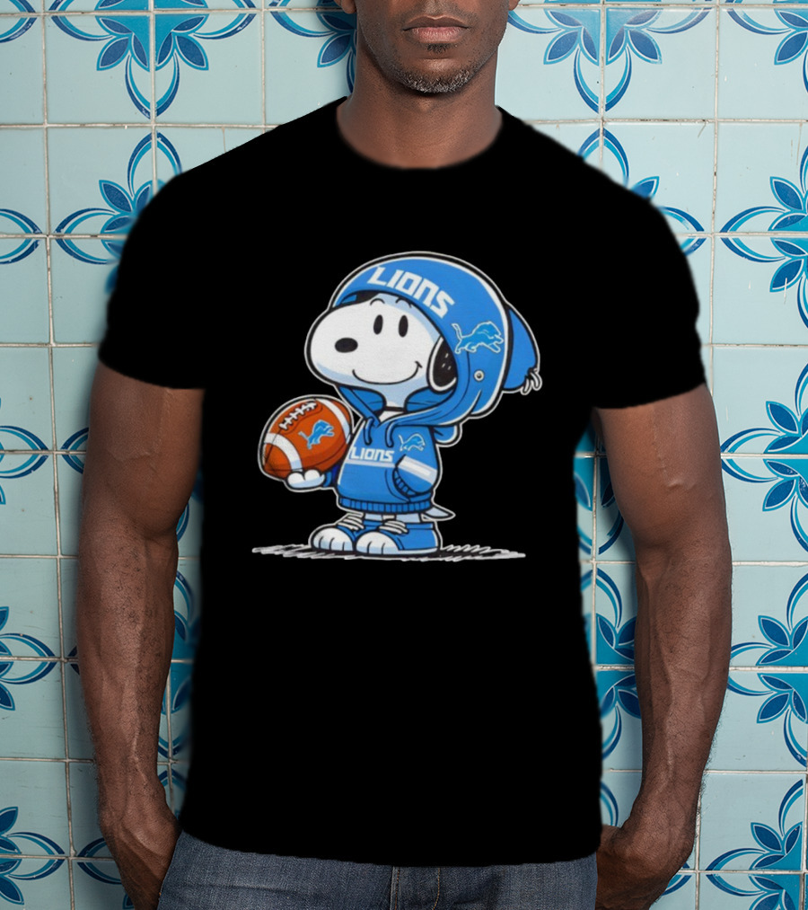 Detroit Lions Snoopy Football Fan Gear T-Shirt