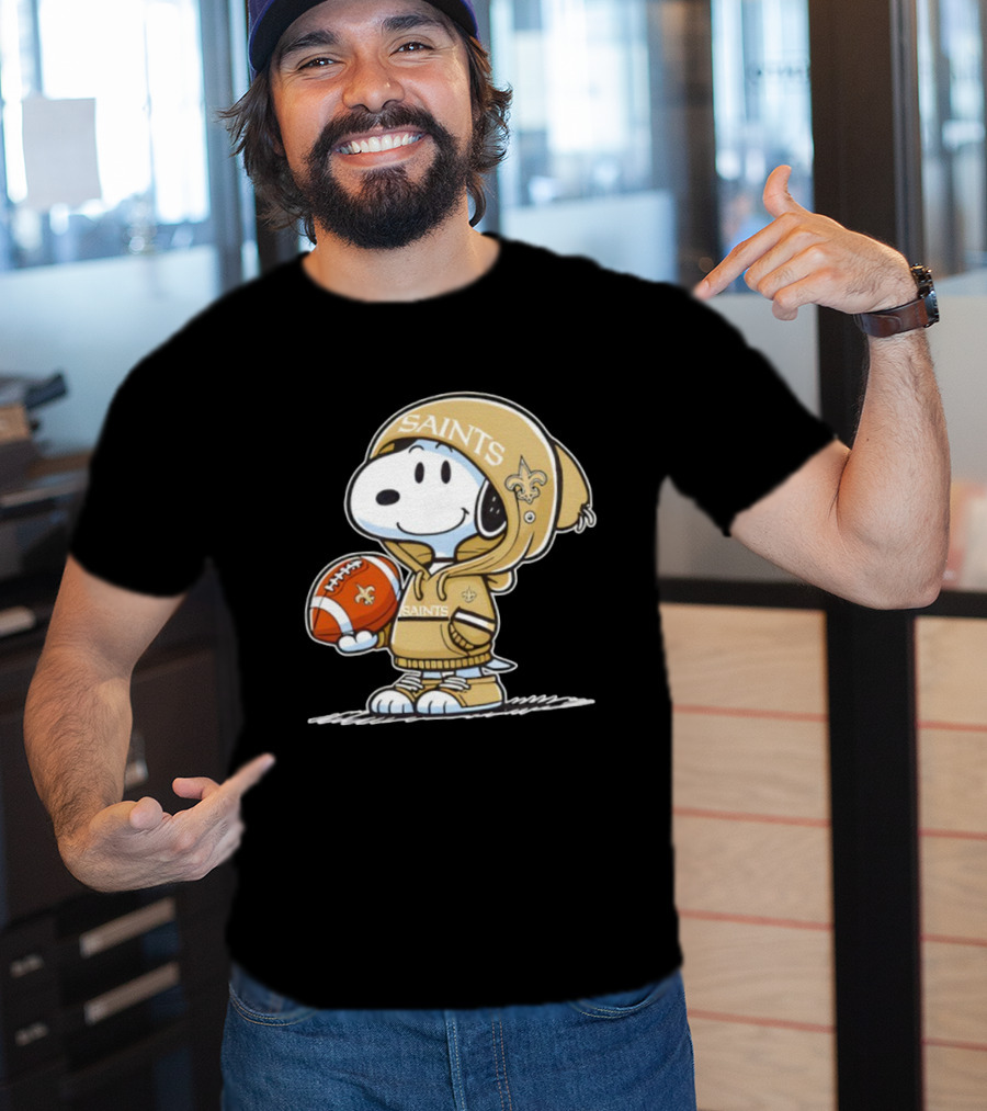 Snoopy New Orleans Saints Football Fan Outfit T-Shirt