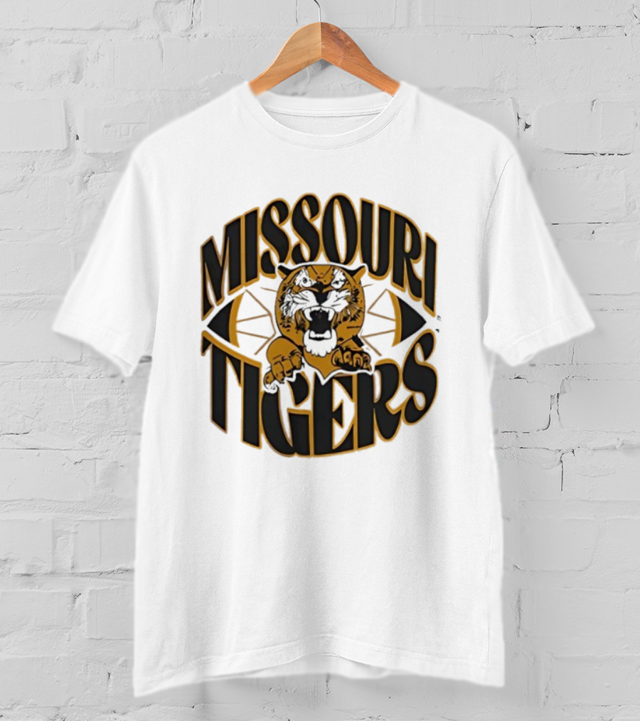 Missouri Tigers Roaring Mascot Claw Graphic T-Shirt