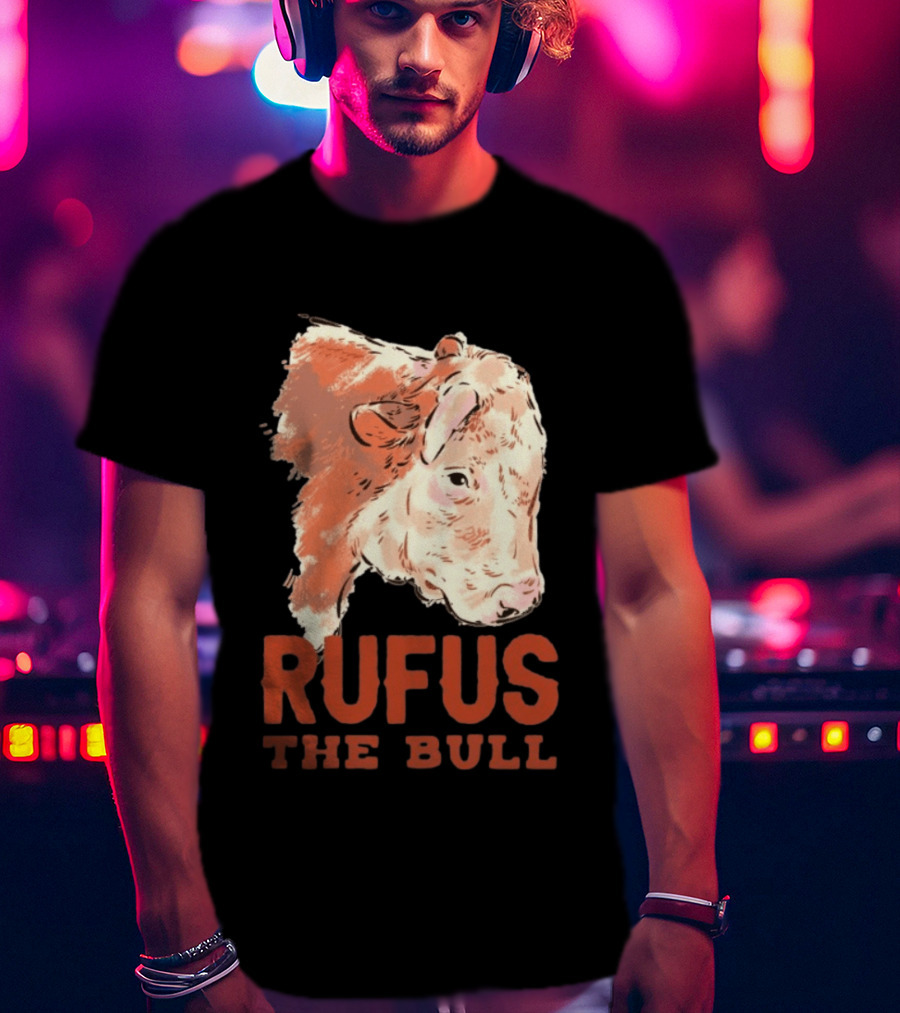 Rufus The Bull Cow Retro Style Rustic T-Shirt
