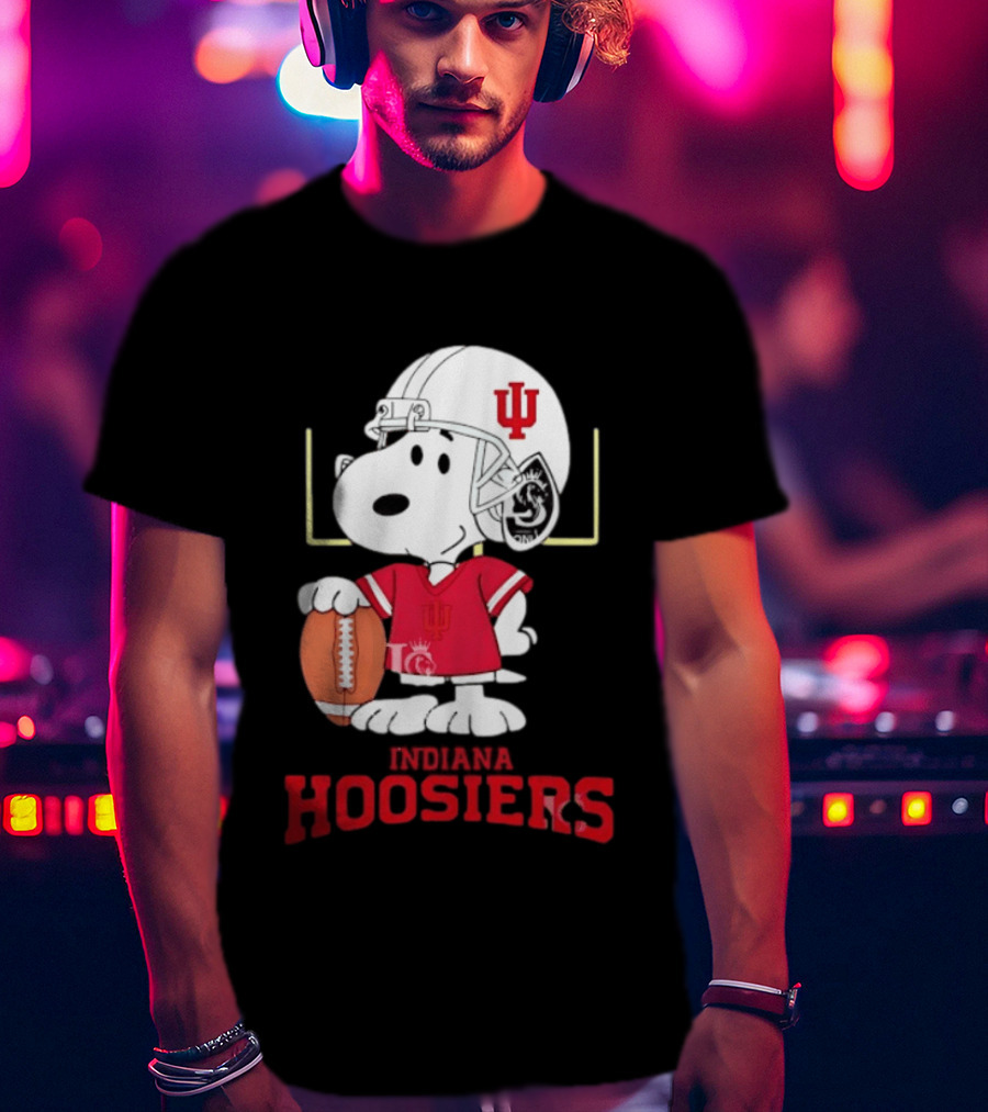 Snoopy Indiana Hoosiers Football Helmet Jersey Football Field T-Shirt