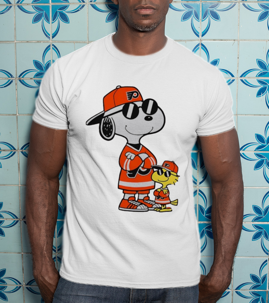 Snoopy Woodstock Philadelphia Flyers NHL Hockey Sunglasses T-Shirt
