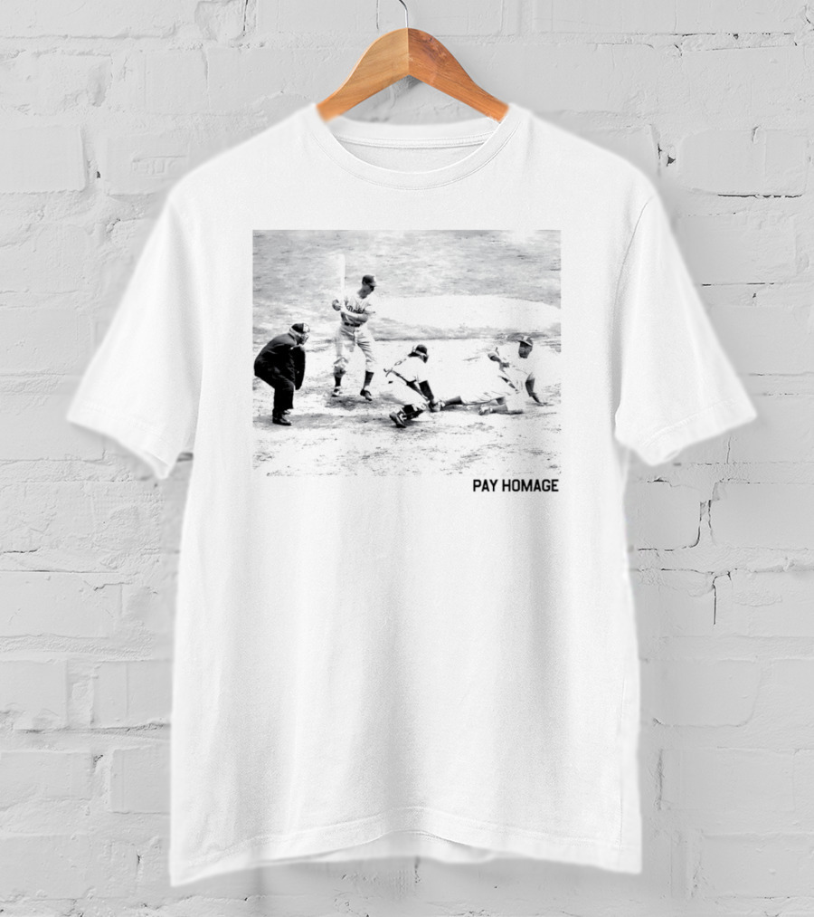 Jackie Robinson Dodgers Pay Homage Vintage Baseball Scene T-Shirt