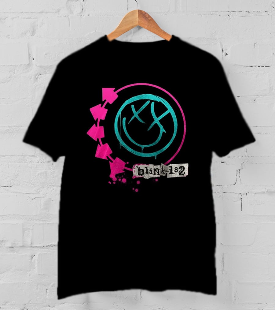 Blink 182 34th Anniversary Thank You For The Memories Band Signatures Iconic Smiley Logo Arrows T-Shirt