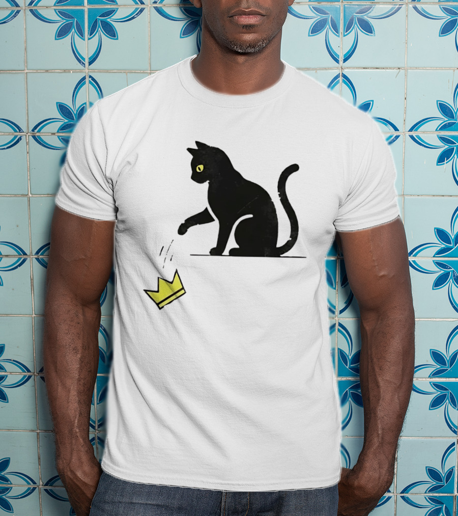 Cat Knocking Crown Anti King Humor Black Cat Yellow Eyes T-Shirt