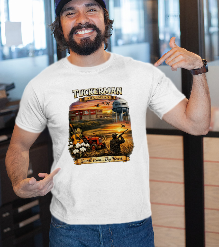 Tuckerman Arkansas Home Of The Bulldogs Water Tower Small Town Big Heart Tractor Hunter Guitar T-Shirt