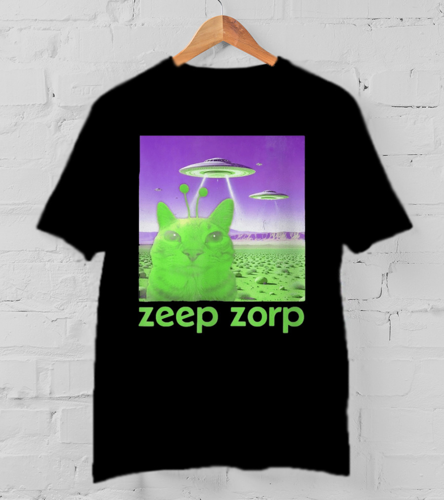 Zeep Zorp Green Cat Alien With UFOs In Space Desert Scenery T-Shirt