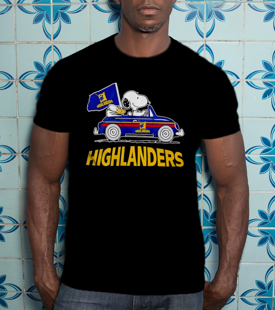 Snoopy And Woodstock Driving Car Cheering Highlanders Rugby T-Shirt