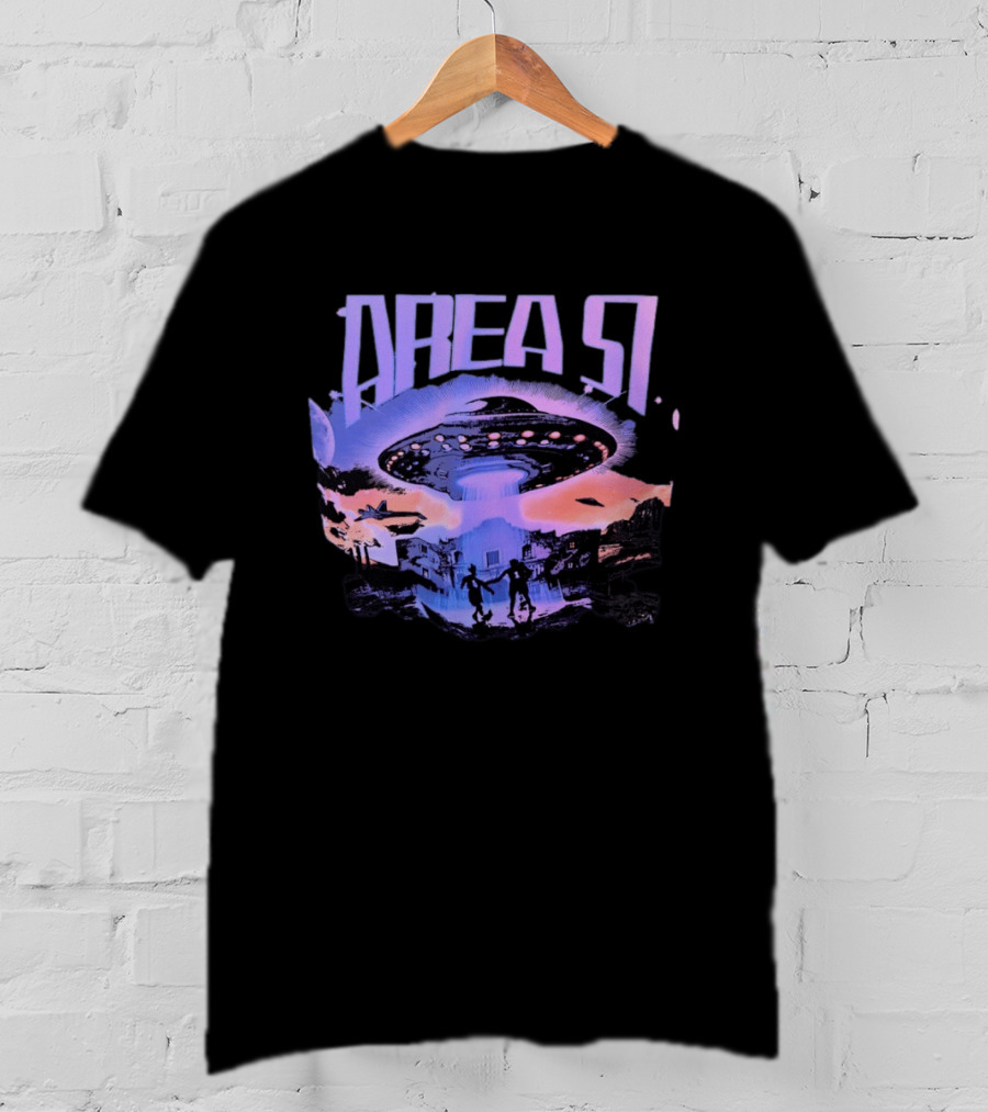 Area 51 UFO Extraterrestrial Invasion Scene T-Shirt
