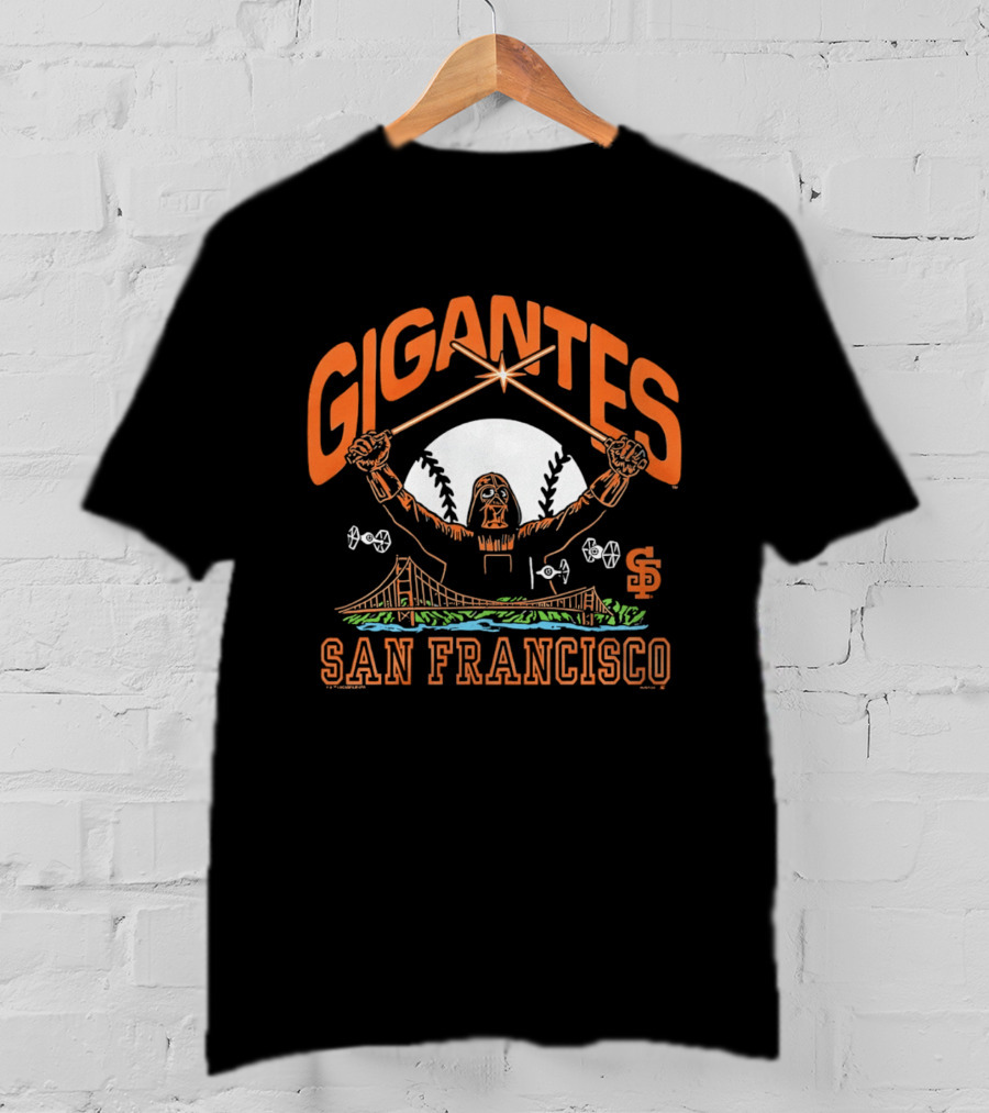 San Francisco Gigantes Darth Vader Crossover With Golden Gate Bridge T-Shirt