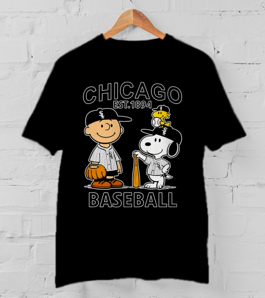 Chicago White Sox Baseball Snoopy Charlie Brown Peanuts Est 1894 T-Shirt