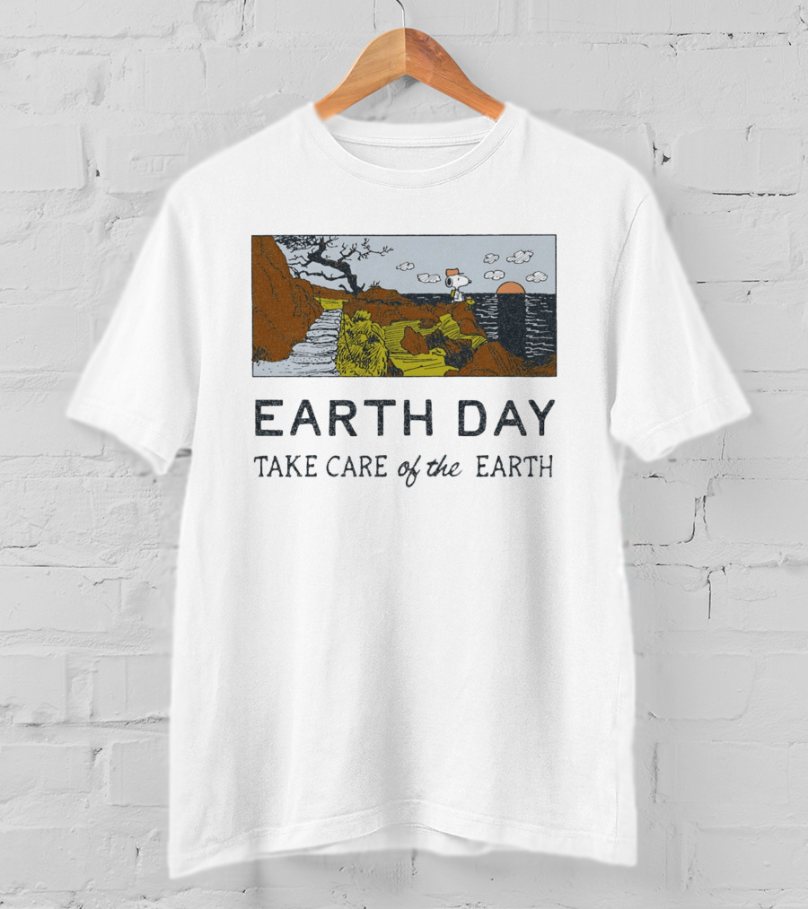 Earth Day Snoopy Woodstock Take Care Of The Earth Sunset Scene T-Shirt