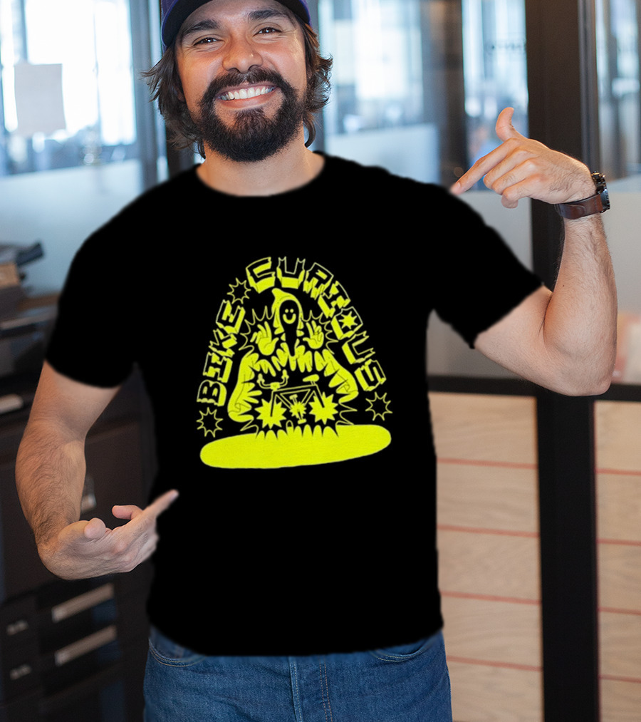 Bike Curious Wizardry Yellow Robe Starburst Biker T-Shirt