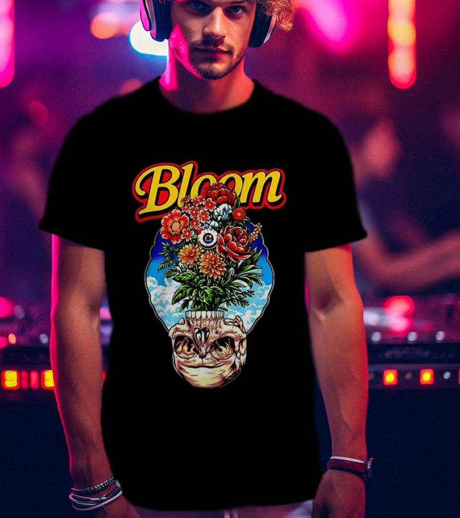 Bloom Skulls And Flowers Summer Classic Vibrant Floral Eyeball T-Shirt