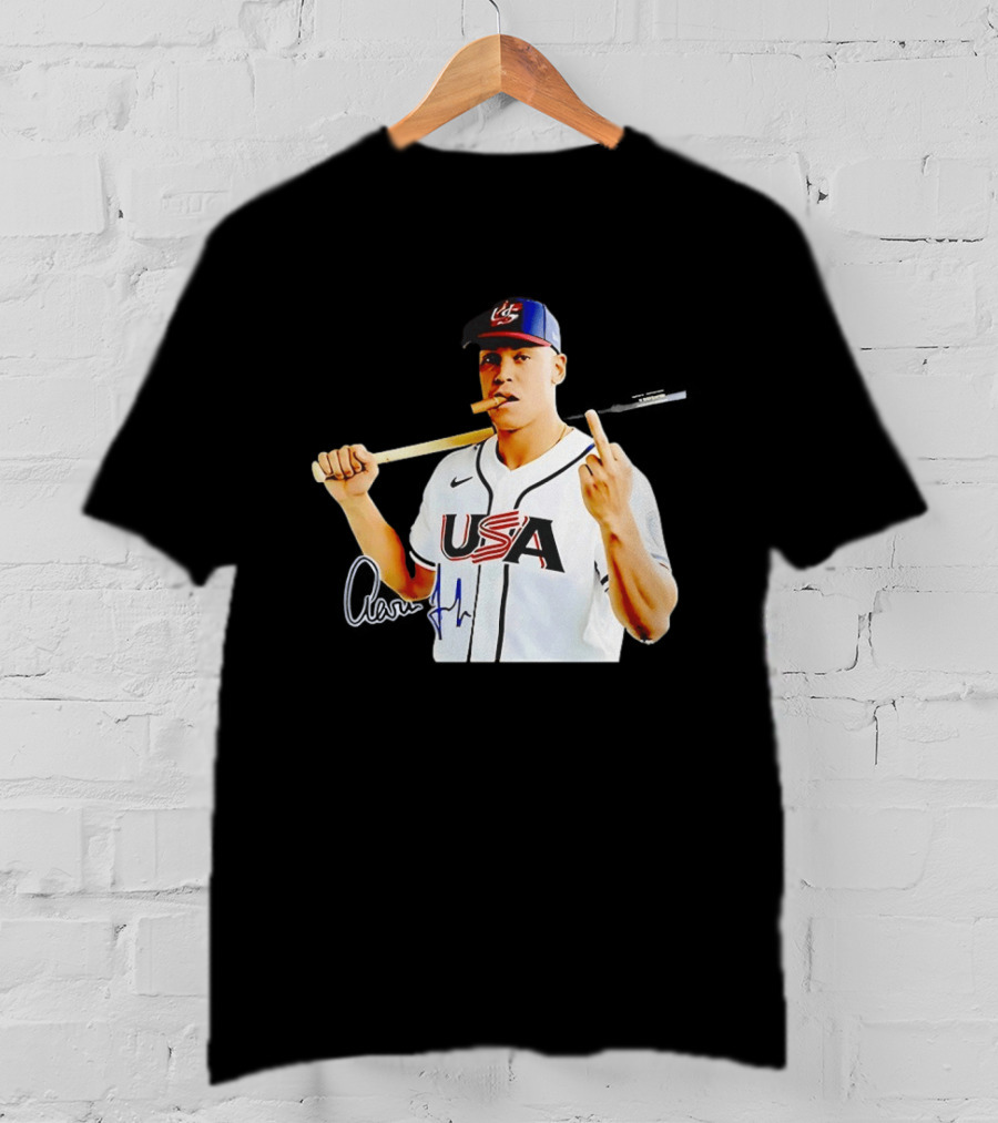 Aaron Judge USA World Baseball Smoking Middle Finger Gesture Iconic Sports Symbolism T-Shirt