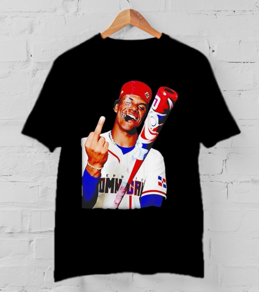 Juan Soto Dominican Republic Baseball Smoking Gesture Middle Finger T-Shirt