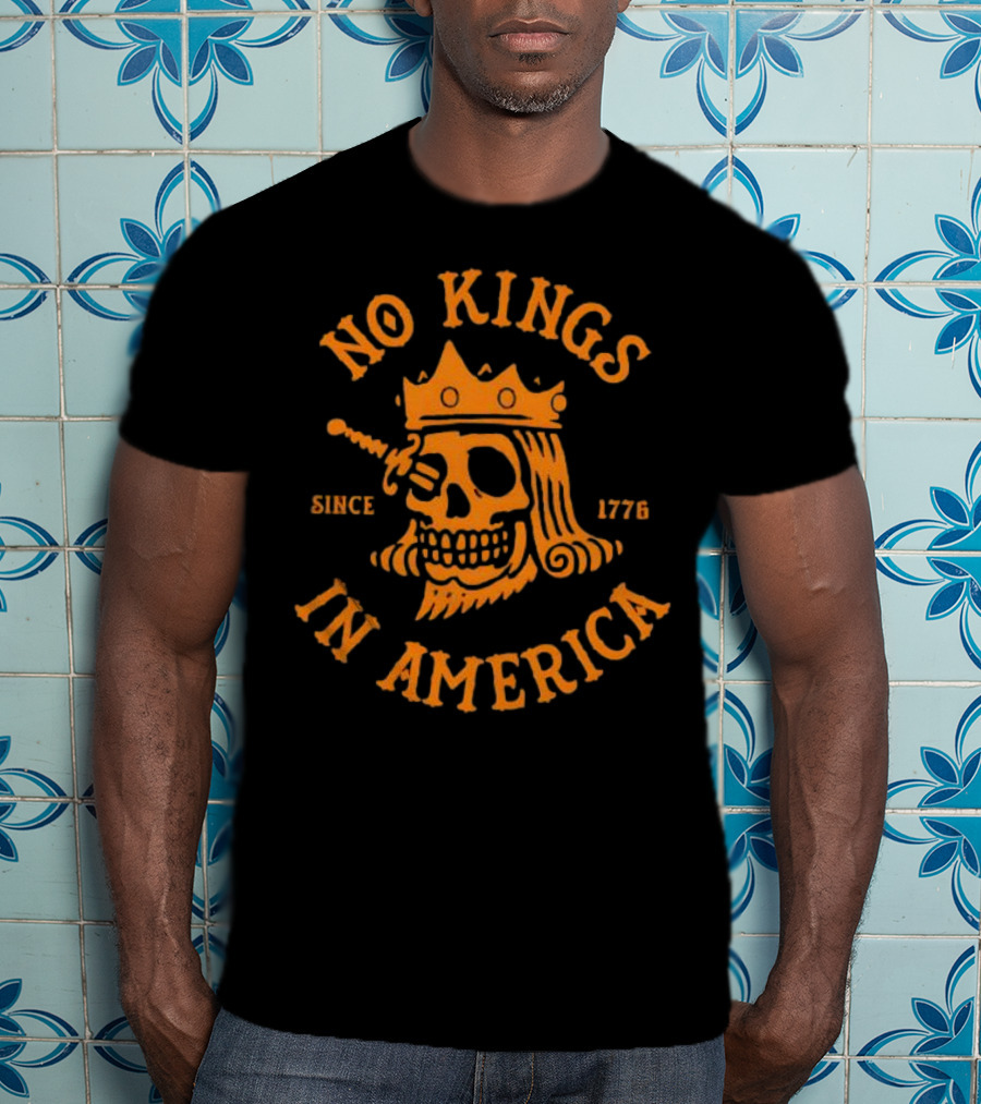 No Kings In America Since 1776 Skull Halloween T-Shirt