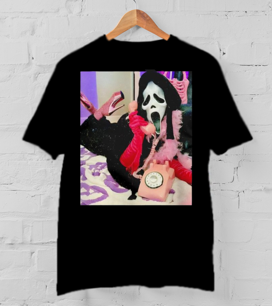 Scream Ghostface Halloween Pink Vintage Telephone Retro Style T-Shirt