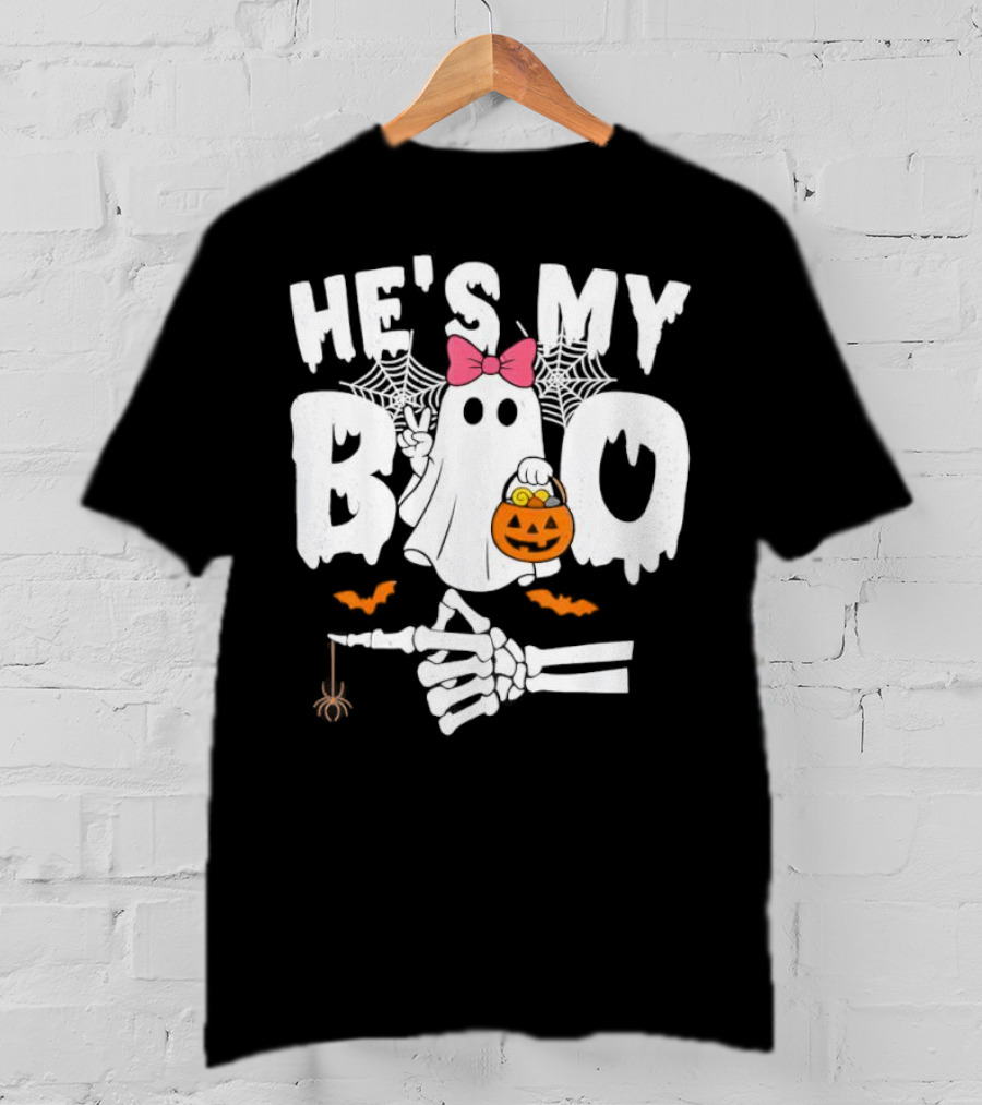 He’s My Boo Pink Bow Ghost With Pumpkin Candy Basket And Skeleton Hand Halloween T-Shirt