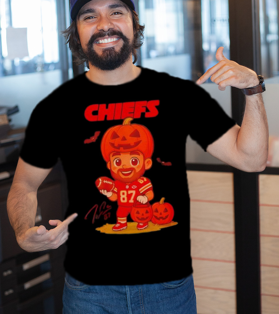 Travis Kelce Kansas City Chiefs Halloween 2025 Pumpkin Football Player Costume 87 T-Shirt