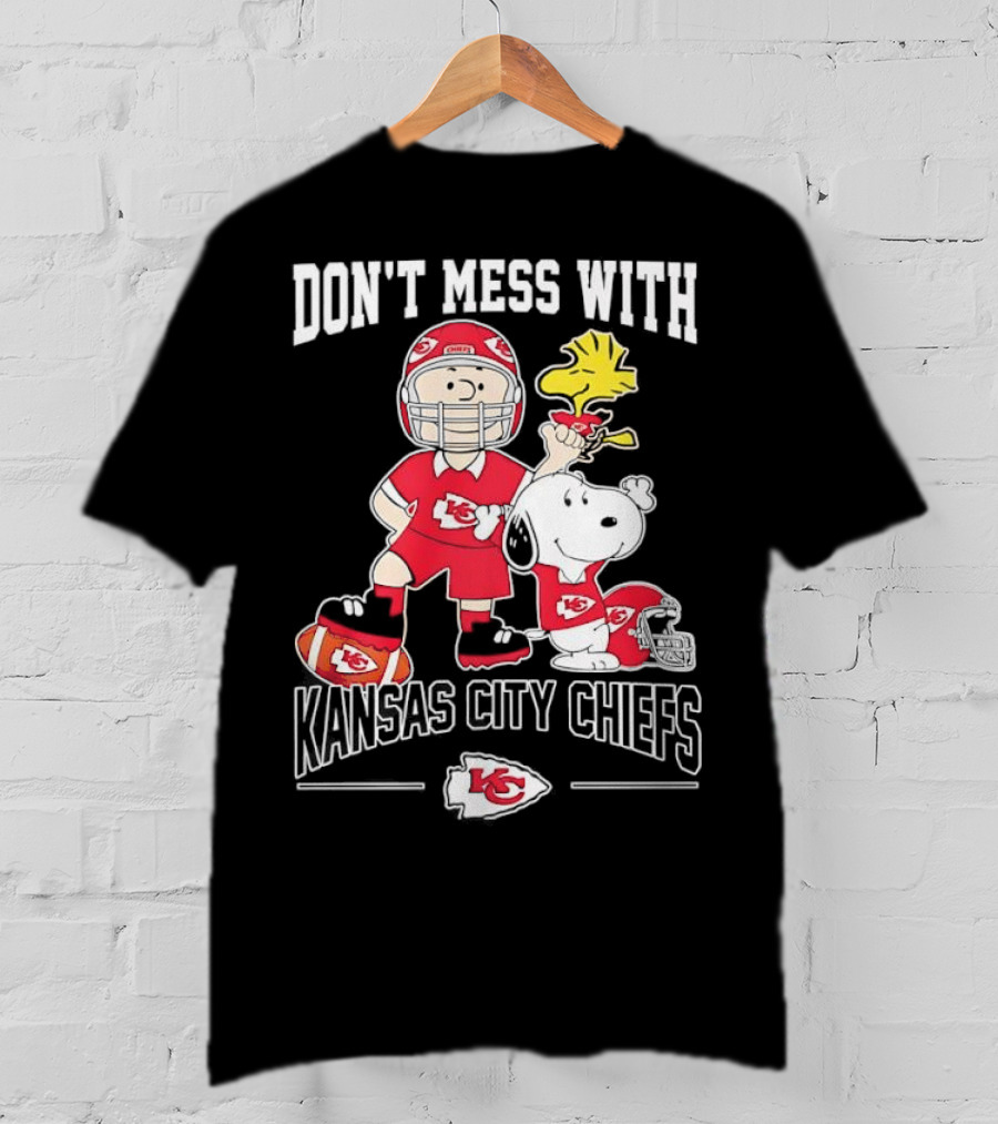 Don’t Mess With Kansas City Chiefs And Peanuts Characters Collaboration T-Shirt