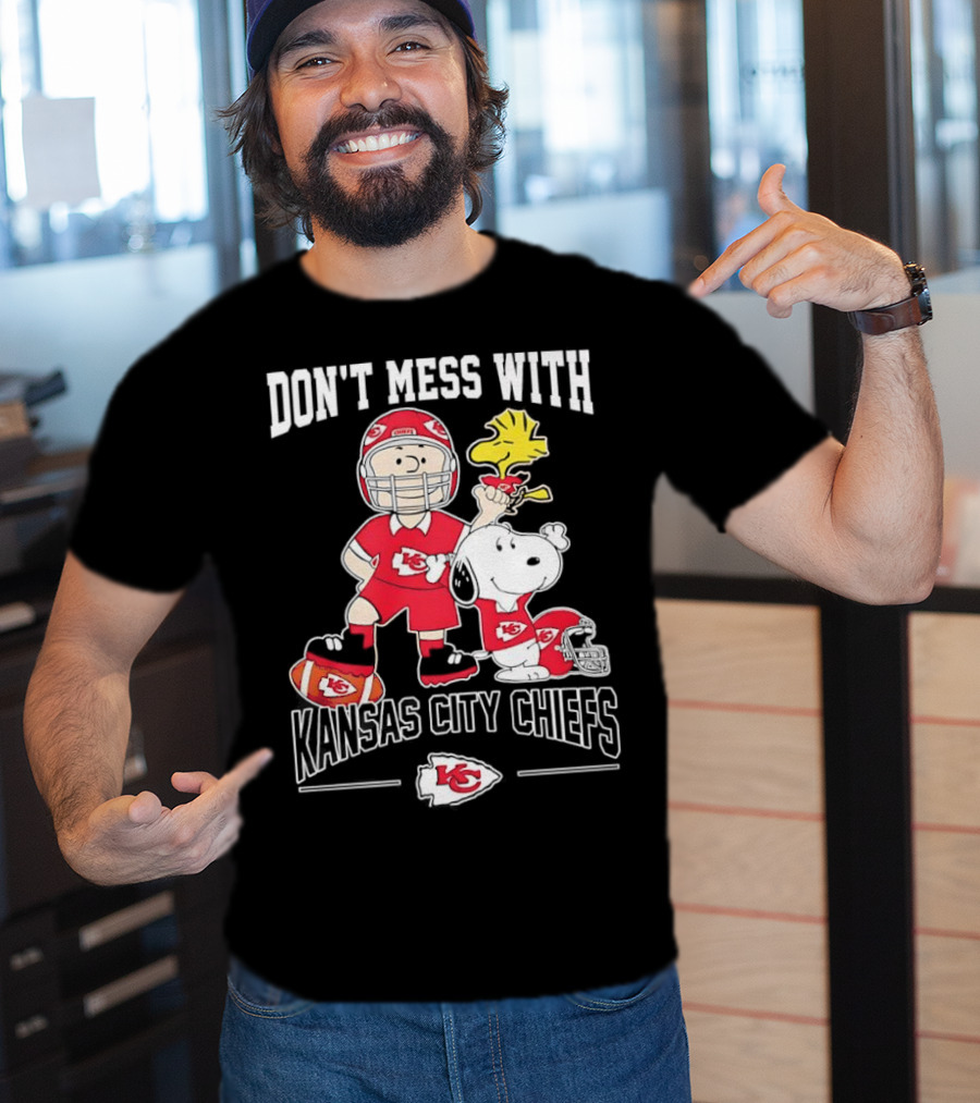 Don’t Mess With Kansas City Chiefs And Peanuts Characters Collaboration T-Shirt