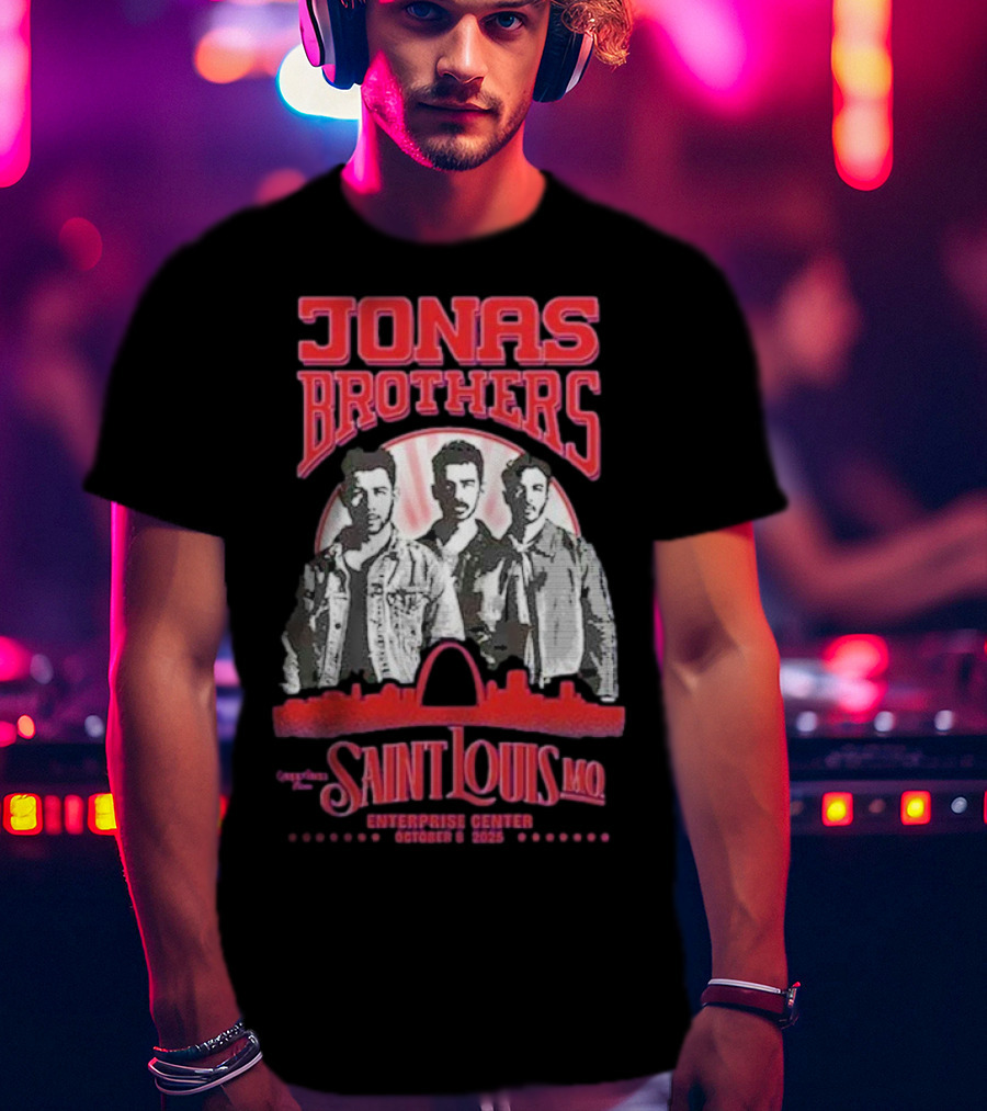 Jonas Brothers Concert Saint Louis MO Enterprise Center October 8 2025 T-Shirt