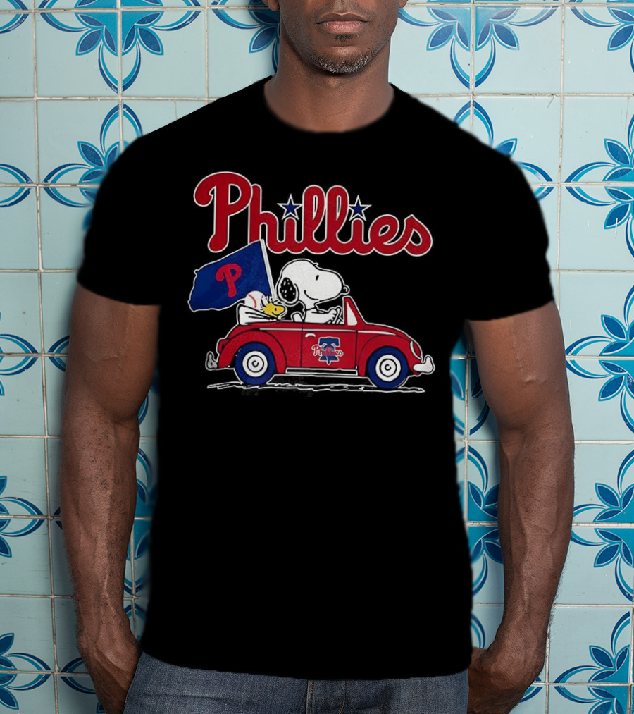 Snoopy Woodstock Philadelphia Phillies Car Baseball Flag T-Shirt