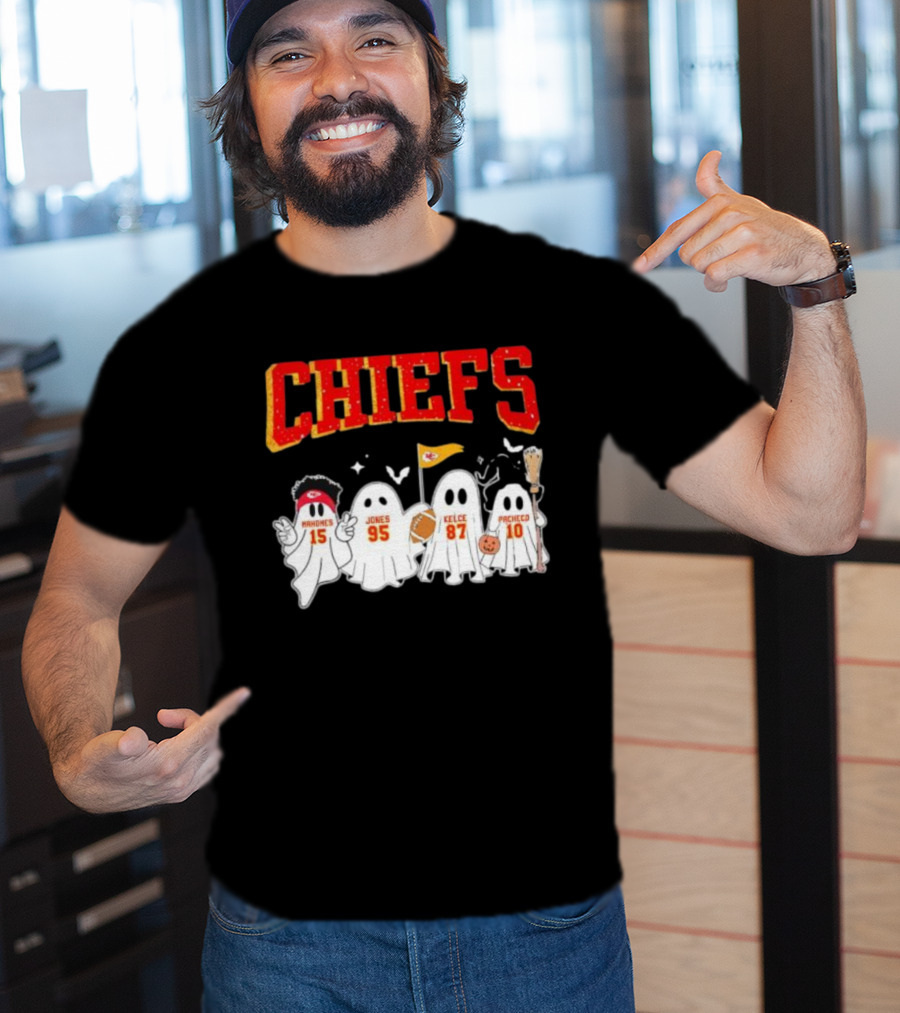 Kansas City Chiefs Halloween Mahomes Jones Kelce Pacheco Ghosts T-Shirt