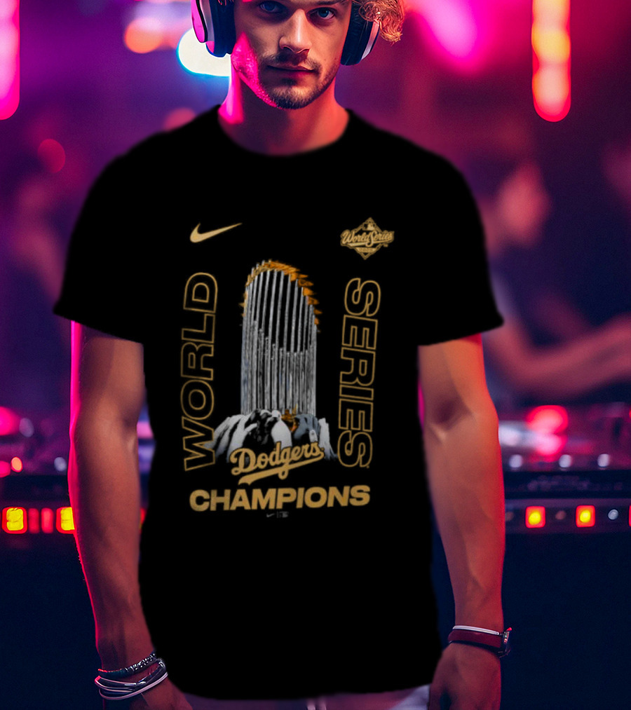 Los Angeles Dodgers Nike 2025 World Series Champions Raise The Trophy T-Shirt