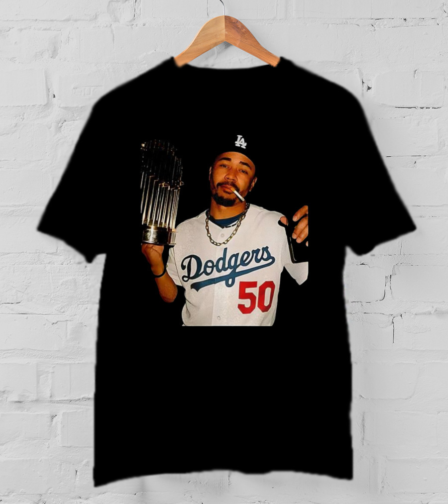 Mookie Betts Dodgers 2025 World Series Champions Celebration Smoking Topps T-Shirt