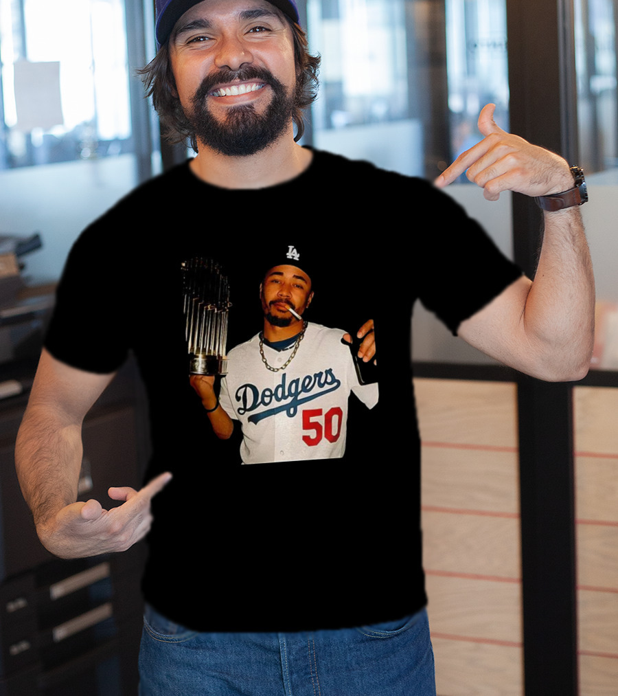 Mookie Betts Dodgers 2025 World Series Champions Celebration Smoking Topps T-Shirt