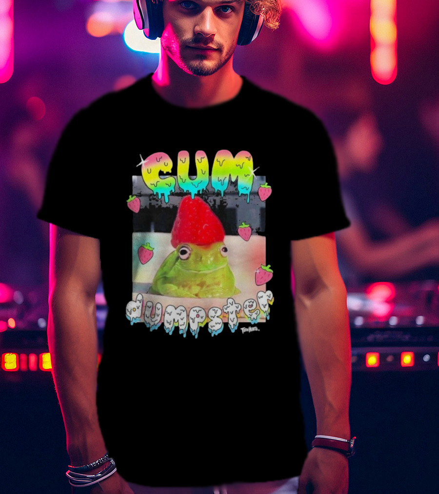 Cum Dumpster Frog Strawberry Hat Kawaii Aesthetic T-Shirt